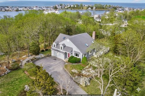 32 Howe Rd, Cohasset, MA, 02025-1009 | Card Image