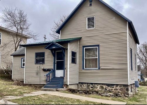 316 E Bremer St, Cadillac, MI, 49601-1405 | Card Image