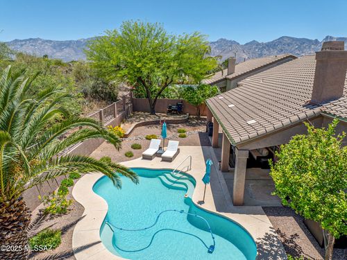 218 W Milbrae Springs Dr, Oro Valley, AZ, 85755-1807 | Card Image