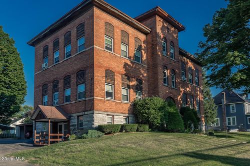 41-3941 Haskell St, Hagaman, NY, 12086-7704 | Card Image