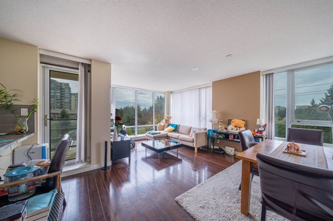 501 - 9171 Ferndale Road, Condo with 2 bedrooms, 2 bathrooms and 1 parking in Richmond BC | Image 3