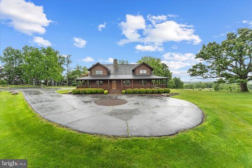 18837 Trinity Church Rd, PURCELLVILLE, VA, 20132-4149 | Card Image