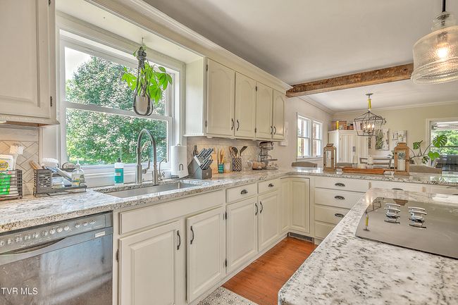 22643 Twin Oaks Rd, House other with 5 bedrooms, 4 bathrooms and null parking in Abingdon VA | Image 14