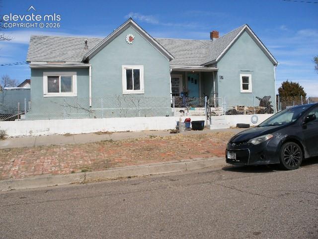 831 Currie St, Pending in Pueblo - eXp Realty