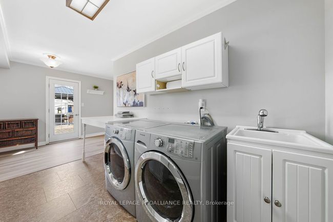 657 49 Highway, House other with 3 bedrooms, 2 bathrooms and 5 parking in Prince Edward County ON | Image 27