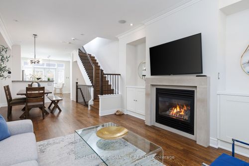 59 Lobo Mews, Etobicoke, ON, M8Z0B2 | Card Image