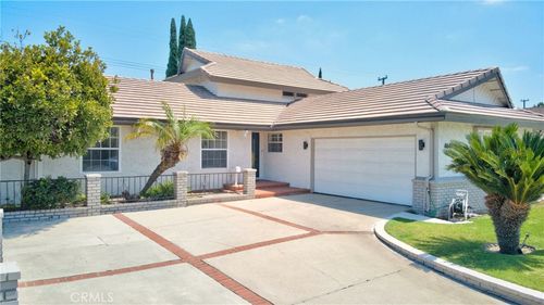 4641 Newman Ave, Cypress, CA, 90630-2840 | Card Image