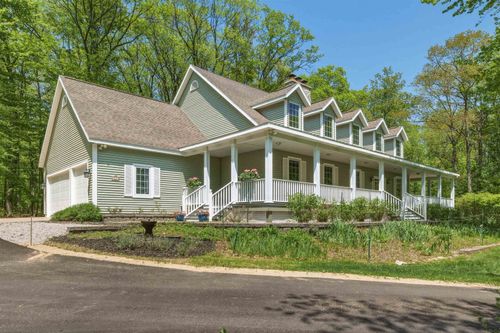 8745 Wheeler Oaks Dr, Williamsburg, MI, 49690-8543 | Card Image