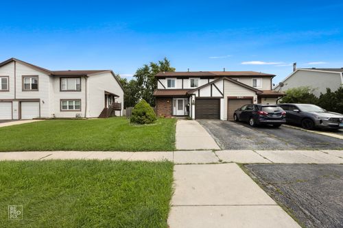 3963 Sandpiper Dr, Hanover Park, IL, 60133-6100 | Card Image