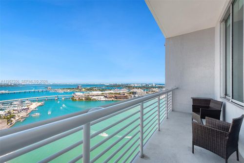 uph-10-335 S Biscayne Blvd, Miami, FL, 33131-2360 | Card Image