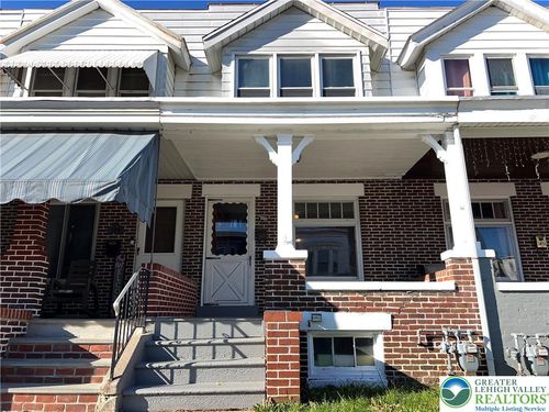 746 N 10th St, Allentown, PA, 18102-1442 | Card Image