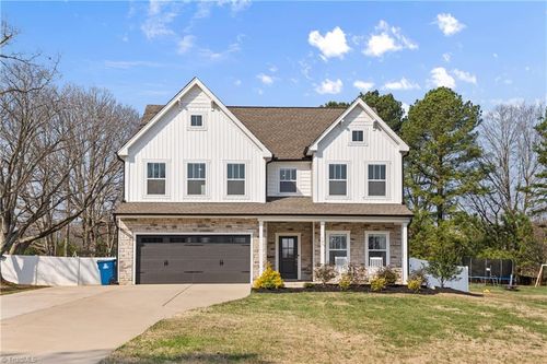 109 Sherwood Ct, Advance, NC, 27006-7598 | Card Image
