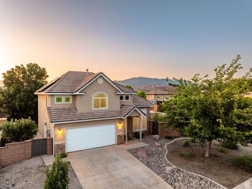 424 W Harvest Ln, Washington, UT, 84780-2266 | Card Image