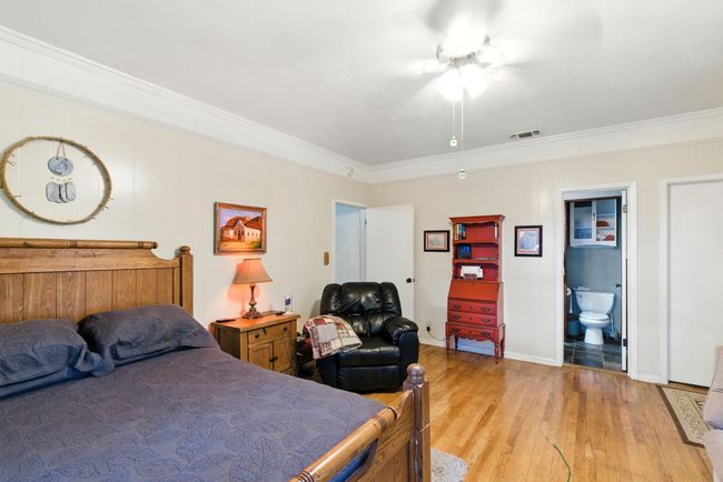 1111 W 8 Th St, House other with 3 bedrooms, 3 bathrooms and null parking in Cisco TX | Image 16
