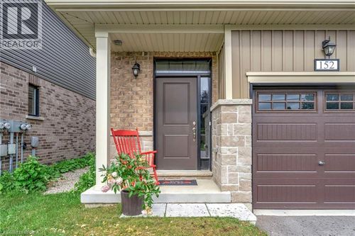 152 Middleton St, Thamesford, ON, N0M2M0 | Card Image