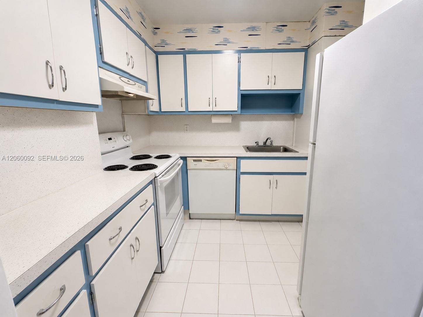 Residential in Sunny Isles Beach 3