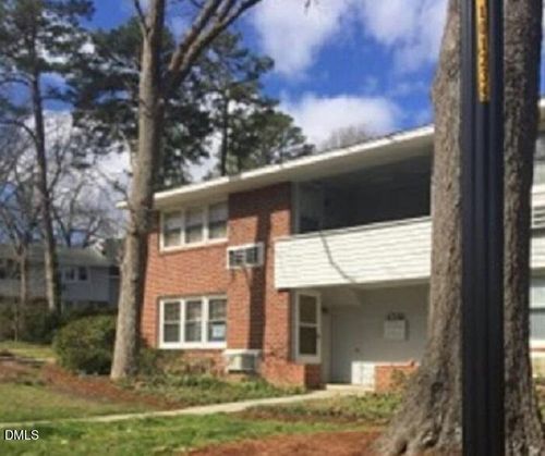apt-a-833 Daniels St, Raleigh, NC, 27605-3108 | Card Image