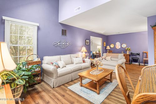 11 Browning Ct, Freehold, NJ, 07728-4307 | Card Image