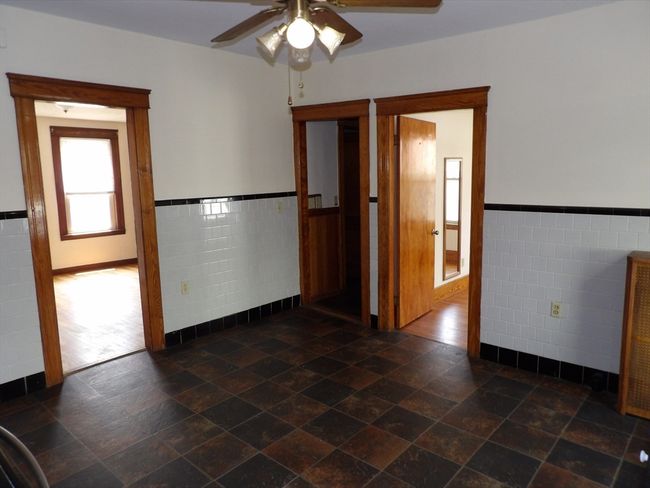APT-1 - 412 Grafton St, Condo with 3 bedrooms, 1 bathrooms and 2 parking in Worcester MA | Image 7