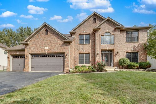 404 Heatherwood Dr, Oswego, IL, 60543-7586 | Card Image
