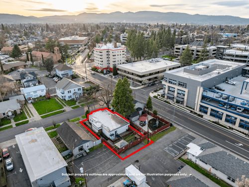 313 S Ivy St, Medford, OR, 97501-3111 | Card Image