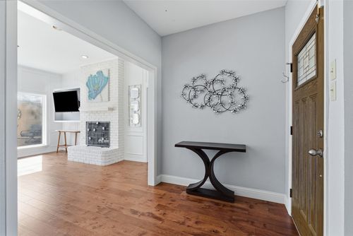 10118 Apple Creek Dr, Dallas, TX, 75243-4804 | Card Image