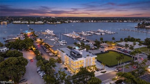 302-1165 8th St S, Naples, FL, 34102-7341 | Card Image