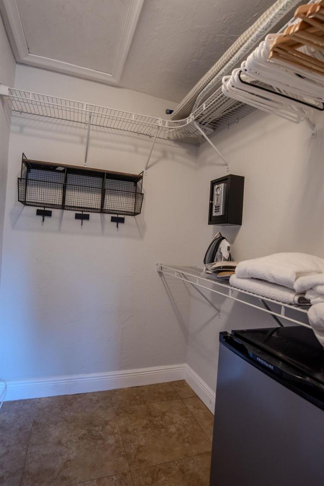 1401 Ne 17 Th Way, House other with 3 bedrooms, 2 bathrooms and null parking in Fort Lauderdale FL | Image 30