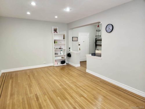 apt-b36-69 Yellowstone Blvd, Forest Hills, NY, 11375-3789 | Card Image