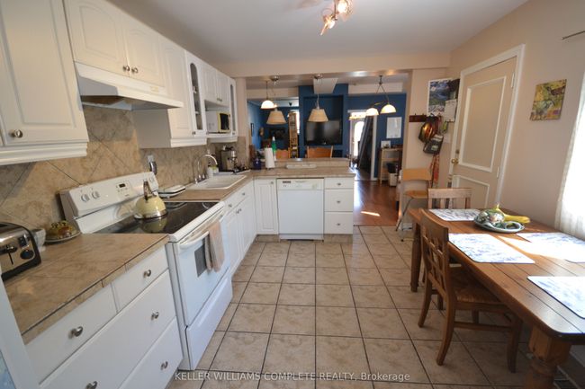 25 Chatham St, House other with 3 bedrooms, 2 bathrooms and 1 parking in Hamilton ON | Image 16
