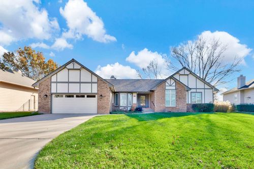 1020 N Rutland St, Wichita, KS, 67206-3823 | Card Image