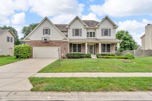 6073 Pine Bluff Dr, Avon, IN, 46123-6843 | Card Image