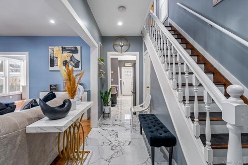 4 James St, Harriman, NY, 10926-3230 | Card Image