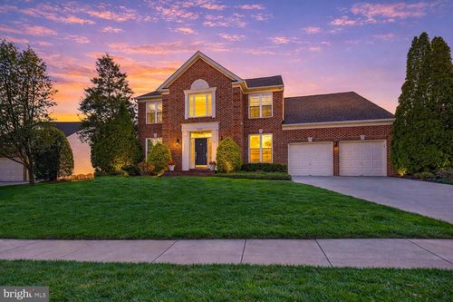 8009 Brandt Ct, FAIRFAX STATION, VA, 22039-3174 | Card Image