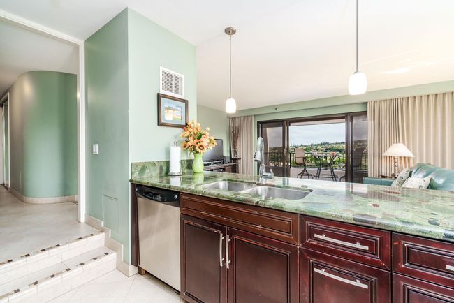 1106 - 50 Nohea Kai Dr, Condo with 2 bedrooms, 2 bathrooms and null parking in Lahaina HI | Image 7