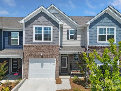 8042 Scarlet Maple Ln, Fort Mill, SC, 29708-8718 | Card Image