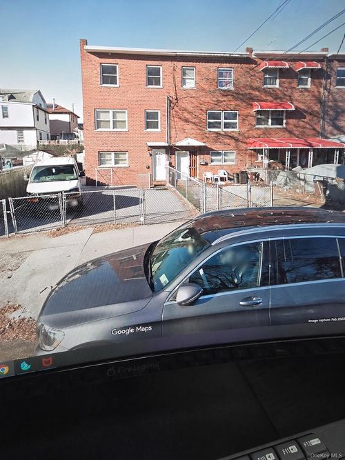 3111 Gunther Ave, Bronx, NY, 10469-3110 | Card Image