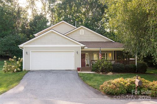 72 Edge Water Ln, Mills River, NC, 28759-4640 | Card Image