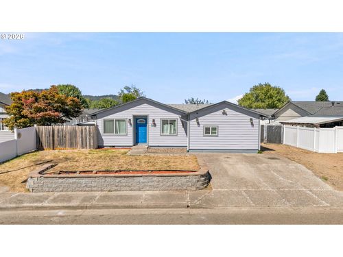 2790 S 9th St, Lebanon, OR, 97355-1005 | Card Image