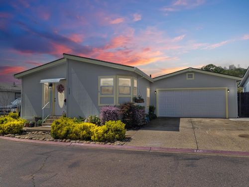 5829 W Park Dr, Ione, CA, 95640-5332 | Card Image