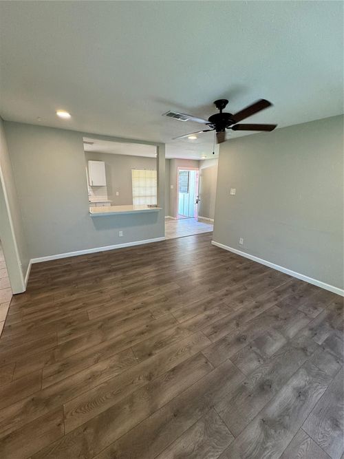 9902 Valley Sun Dr, Houston, TX, 77078-3613 | Card Image