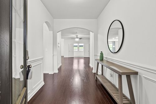 5817 Napa Valley Dr, Smyrna, TN, 37167-1548 | Card Image