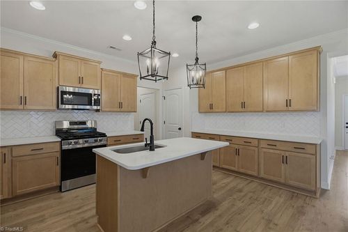 3534 Townland Cir, Clemmons, NC, 27012-0049 | Card Image