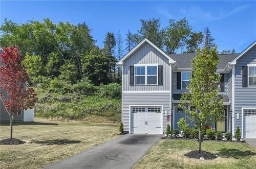 222 Smith Ln, Beaver Falls, PA, 15010-1317 | Card Image