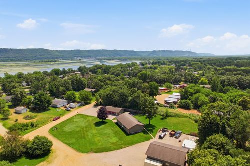 65391 142nd Ave, Wabasha, MN, 55981-5004 | Card Image