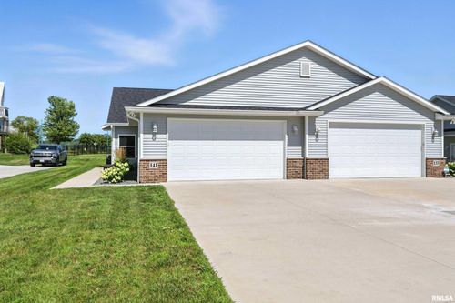 141-141 Beacon Harbor Cir, East Moline, IL, 61244-1470 | Card Image