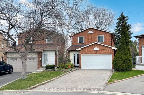31 Royal Colwood Crt, Concord, ON, L4K2J3 | Card Image