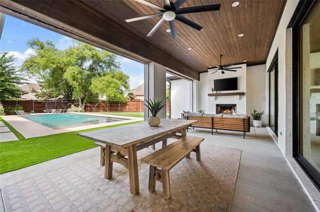 Screened Outdoor Living Space | Image 36