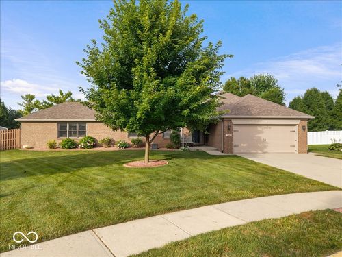 768 Robertson Ct, Danville, IN, 46122-7869 | Card Image