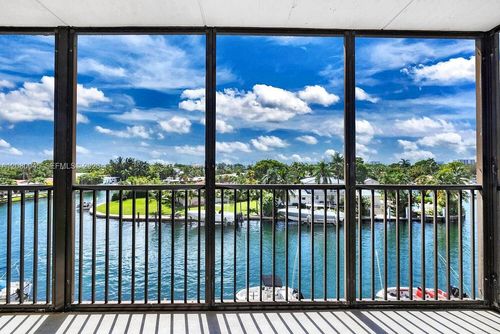 c311-2500 Ne 135th St, North Miami, FL, 33181-3591 | Card Image